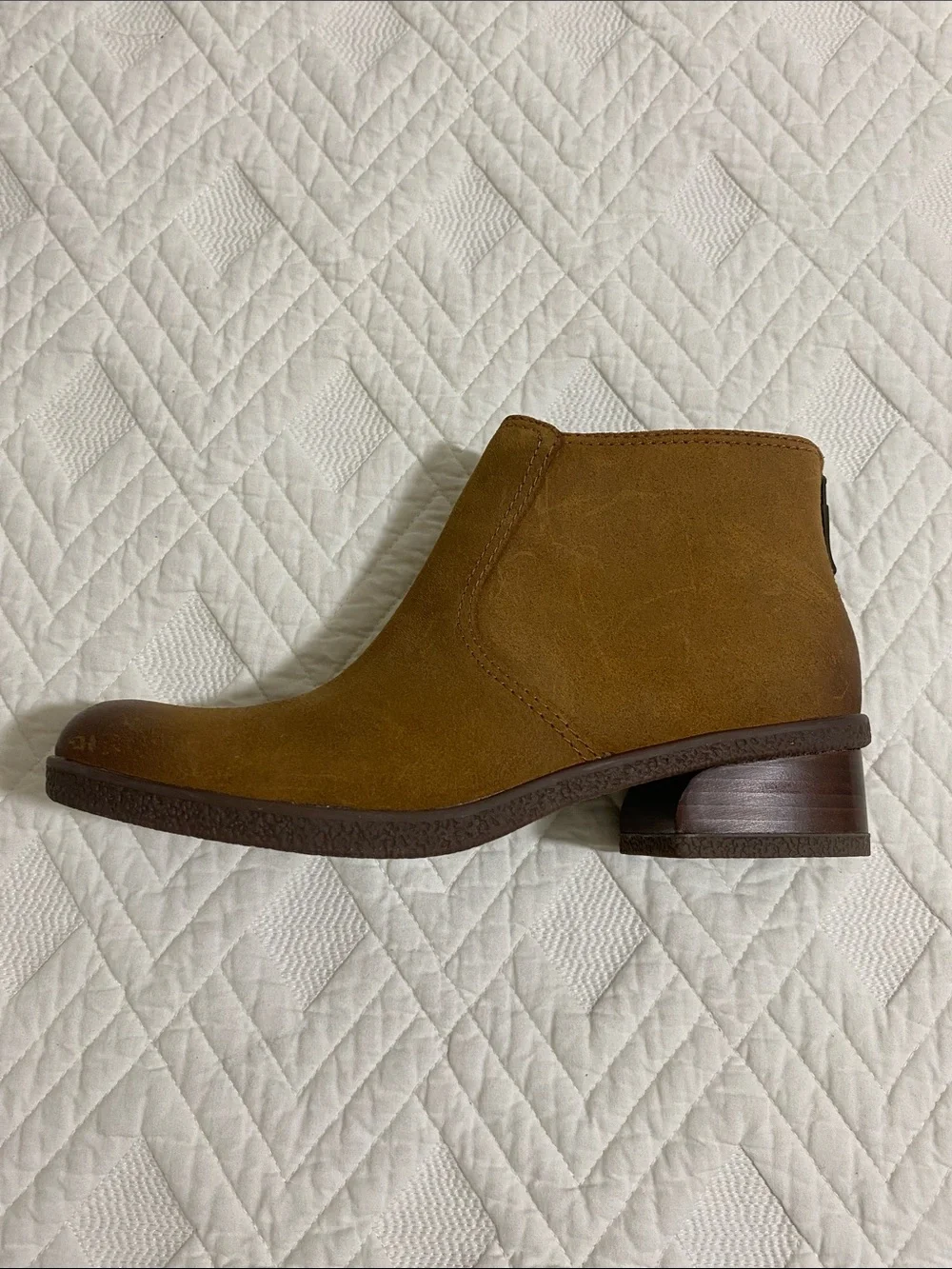 NWOB DANSKO Becki Bootie WATERPROOF Boots Women's Size 36